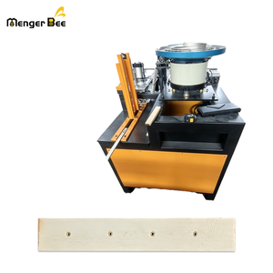 Máquina Comercial para Instalar Ojales de Cobre en Apicultura, Instala 5 Ojales de Cobre a la Vez, Instalador Automático de Ojales para Marcos de Colmenas - Product Image 2