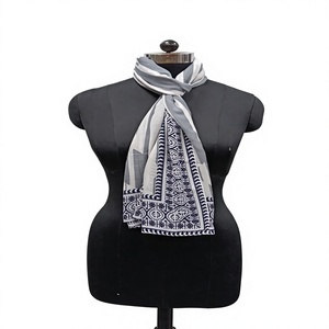 Bufanda Reversible de Chifón para Mujer, Larga, con Estampado Geométrico Azul y Blanco, Accesorio para Uso Diario - Product Image 1