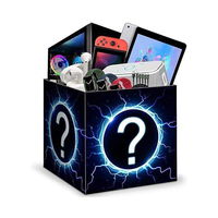 Boîte Mystère de Noël 100% Surprise avec Manettes de Jeu Chanceuses, Gadgets Électroniques Nouveauté, Tapis de Souris Aléatoires et Avis Mystérieux