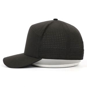 Nueva Gorra de 7 Paneles para Adulto, Estructurada, con Visera Ligeramente Curvada, Orificios Cortados con Láser, Personalizable con Serigrafía, Negra, Promocional - Product Image 3