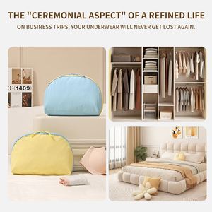 Sac de rangement pour sous-vêtements de voyage en polyester, durable et écologique, portable pour soutiens-gorge, chaussettes et vêtements moulants - Product Image 5