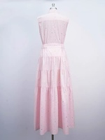 Robe chemise longue en coton français rose pâle ornée de strass, sans manches, cintrée, style jeune et élégant pour l'été