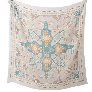 أحدث وشاح شتوي مربع مصمم حسب الطلب من الصوف للنساء، طباعة فاخرة ناعمة وأنيقة، تدفئة للرقبة، وشاح رأس من الكشمير - Product Image 3