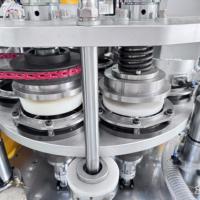 Newtop Machine de fabrication de boîtes à salade entièrement automatique pour la production de conteneurs alimentaires motorisés à grande vitesse en papier kraft en carton