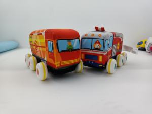 Huanger <span class=keywords><strong>รถ</strong></span>ของเล่นผ้าหกล้อ2ชิ้นสำหรับเด็กวัยหัดเดินดึงถอยหลัง<span class=keywords><strong>รถ</strong></span>ของเล่นรวมทั้งเครื่องยนต์ดับเพลิงและ<span class=keywords><strong>รถ</strong></span>บรรทุกน้ำมัน - Product Image 6