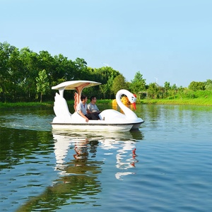 Bateau à pédales en fibre de verre pour 4 personnes, type pédale électrique, pour jeux aquatiques - Product Image 1