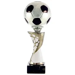 Trofeo di Calcio in Ceramica con Base in Marmo Nero - Product Image 1