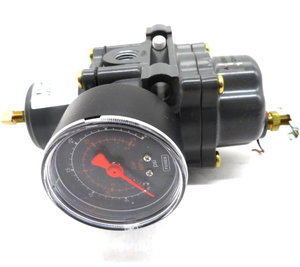 Régulateur de filtre pneumatique série 67CF Fisherr 67CF-1664-38832 avec jauge optionnelle 67CF-1 - Product Image 1