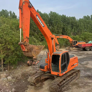 Excavatrice Doosan DX225 d'occasion, équipement lourd de 21,5 tonnes avec composants essentiels (moteur, engrenages, roulements) provenant de Corée - En vente - Product Image 1