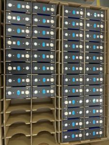 بطارية ليثيوم أيون منشورية Gotion <span class=keywords><strong>3</strong></span>.2 فولت 340 أمبير في الساعة من نوع Lifepo4، تدوم لـ 6000 دورة، لتخزين الطاقة الشمسية - Product Image 3