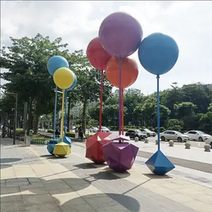 Sculpture de ballons en plastique peints en fibre de verre pour l'extérieur, centre commercial, magasin, parc d'attractions, paysage, décoration commerciale