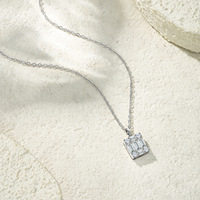 NOVA S925 Collier chaîne croix en argent sterling pour femme, plaqué rhodium, luxe léger, mode élégante, moissanite taille émeraude carrée
