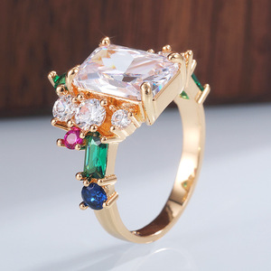 Anello di fidanzamento con diamante taglio smeraldo F632 in oro massiccio 18 carati con montatura a griffe, gioiello da donna con design geometrico - Product Image 4