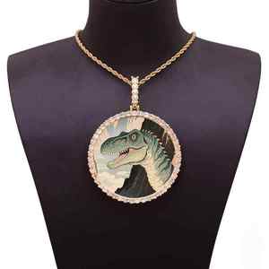 Colgante de medallón redondo XL de circonita cúbica estilo Hip Hop Iced Out, colgante de moissanita de círculo grande con sublimación de imagen personalizada - Product Image 5