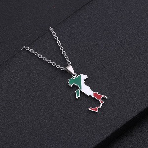 Großhandel Edelstahl Italien Karte Anhänger Halskette 18k Vergoldet Emaille Karten-Halskette Schmuck - Product Image 4