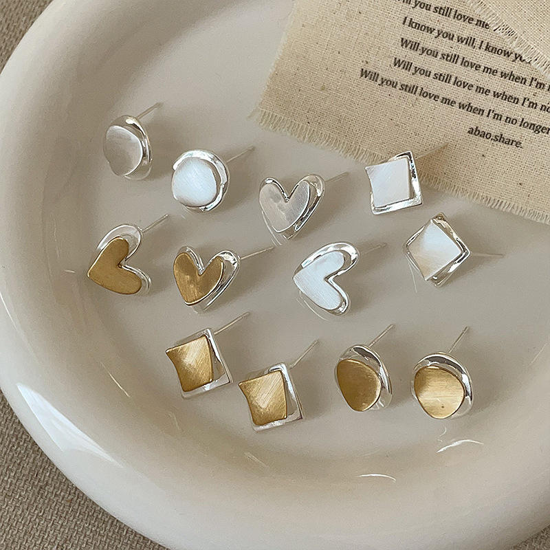 ตามที่แสดง