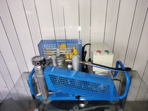 Compresor de aire de buceo de alta presión 100L/min 10-34Mpa para extinción de incendios y buceo - Product Image 5