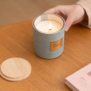 Vela Aromática de Cera de Soya Natural AIKUN Ecológica de Marca Privada para Meditación, Yoga y Dormitorio - Product Image 3