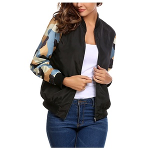 Chaquetas de béisbol de seda satinada personalizadas al por mayor para mujer chaqueta universitaria mangas raglán camuflaje bordado forro de viscosa - Product Image 2