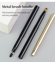 Pinceau à lèvres OEM de luxe, portable, avec manche métallique, poils en fibres, rétractable, or et noir, pour correcteur, vente en gros, marque privée