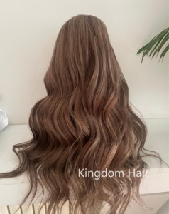 Envío Rápido, <span class=keywords><strong>Cabello</strong></span> Europeo Remy, <span class=keywords><strong>Balayage</strong></span> <span class=keywords><strong>Rubio</strong></span> con Base Marrón Medio, Peluca de Encaje sin Pegamento HD de Lujo para Mujeres con Pérdida de <span class=keywords><strong>Cabello</strong></span> - Product Image 3