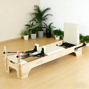 <span class=keywords><strong>Pilates</strong></span> Cadillac <span class=keywords><strong>Reformer</strong></span> con Trapeze Regolabile, Attrezzatura Fitness per Palestra, <span class=keywords><strong>Benefici</strong></span> per la Salute, per Studio e Uso Domestico, 2-in-1, in Quercia e Acero - Product Image 6