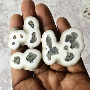 Cuarzo Solar Natural 100% - Rodaja Ovalada de Alta Calidad Hecha a Mano - Gema Suelta de 20-40mm, 7-12g - Certificada para Joyería - Product Image 2