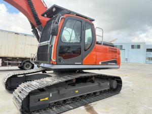 Excavatrice DOOSAN 225 hydraulique fabriquée au Japon, prix bas, 90% neuve, excavatrice d'occasion DOOSAN 340 avec garantie d'un an à vendre - Product Image 2