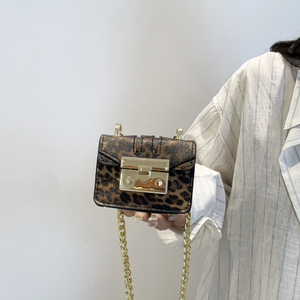 2026 Mini sac de boîte en PU pour femmes avec <span class=keywords><strong>bandoulière</strong></span> en chaîne Design transfrontalier à la mode pour l'Europe et l'Amérique - Product Image 3