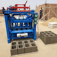 Machine à fabriquer des blocs de béton creux et pleins à petite échelle, largement utilisée, en vente chaude, machine à fabriquer des blocs de béton en Chine