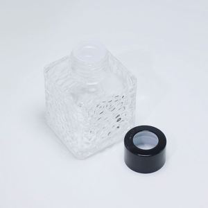 Wholesale Small Volume 50ml <b>Reed</b> <b>Diffuser</b> with Square Glass <b>Bottle</b> - Product Image 4