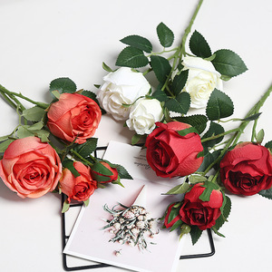 Bouquet de roses artificielles Lichao, fleurs en soie, décoration de mariage et de maison, art floral fait main - Product Image 1