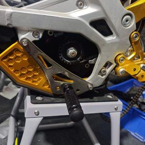 KYZ CNC 304SS Stunt Lock Foot Pegs, Kit di Aggiornamento Pedane Anteriori per Sur-Ron Light Bee X, Moto Elettrica da Cross Off-Road <span class=keywords><strong>MX</strong></span> - Product Image 6