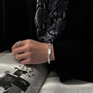 Conjunto de Joyería Personalizado con Grabado, Cadena Cubana de Acero Inoxidable Grueso con Baño de Oro de 18K, Pulsera y Collar - Product Image 6