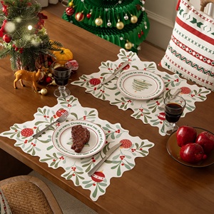 <span class=keywords><strong>Runner</strong></span> e Tovagliette Natalizi di Lusso con Design Unico a Bordi Irregolari Stampati - Product Image 1