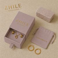 Boîte à bijoux rigide en carton avec ruban, logo personnalisé, emballage cadeau de luxe en carton ondulé pour bague, boucles d'oreilles, pendentif