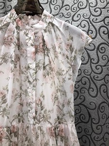 Abito di Lusso Primavera-Estate 2026, Stile Moda Femminile, Dolce con Piccole Stampe Floreali, Maniche Corte, Lunghezza Media, Elegante per Feste - Product Image 4