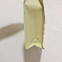 Op maat gedrukte matte fruitthee verpakkingszakjes voor snacks met achtzijdige verzegeling en staande uitvoering met ophanggaten