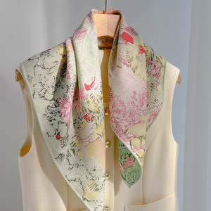 Foulard carré <span class=keywords><strong>en</strong></span> soie à chevrons pour femme avec imprimé Château de la Jungle, bords roulés à la main, design polyvalent et chaud - Product Image 6