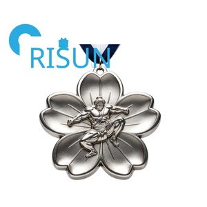 Production en gros d'usine OEM, médailles de récompense sportives personnalisées de style japonais, médailles de lutte sumo personnalisées avec ruban, toutes formes - Product Image 5