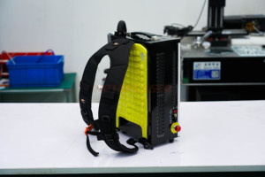 300 watt xung sợi <span class=keywords><strong>laser</strong></span> làm sạch máy hiệu quả cho gỗ gỉ và Sơn loại bỏ đá tương thích - Product Image 5