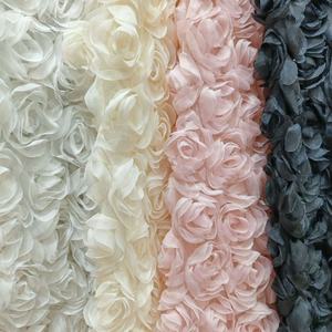 Grand tissu de dentelle de maille de motif de fleurs de roses 3D pour les robes de femmes LT21807 - Product Image 1