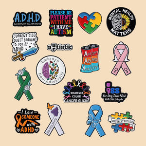 Spilla in metallo smaltato personalizzata, Fabbrica professionale con oltre 20 anni di esperienza, Distintivo personalizzato a forma di nastro per la consapevolezza sul cancro con la scritta "Quanto che tu abbia il cancro, lo odi" - Product Image 5