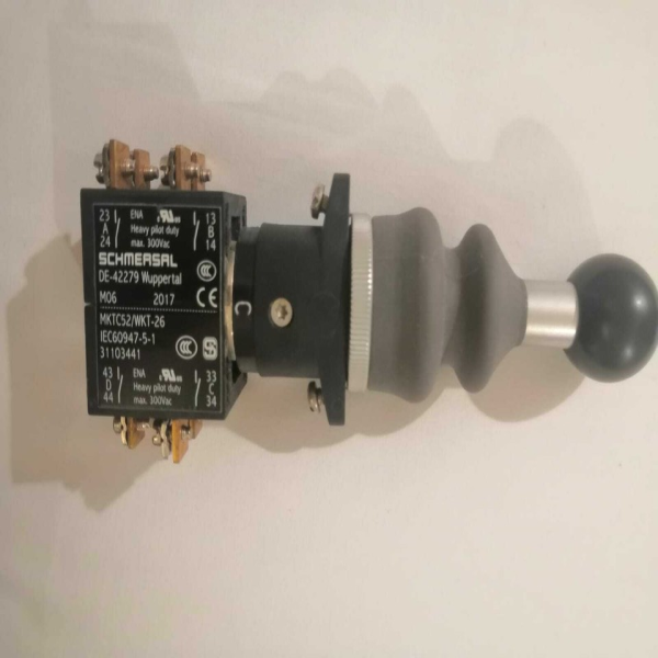 Plc 1pc Mktc52/wkt-26 Industrial Grade Joystick Controls Mktc52- New for Warranty Product