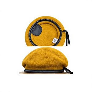 Béret de sécurité en laine de qualité supérieure, durable, confortable, avec badge personnalisé, fabricant certifié ISO, adapté à usage tactique. - Product Image 1