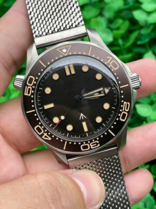 ราคาขายส่ง VS นาฬิกาโรงงาน James Bond 007 รุ่น Super VSF 8806 ขนาด 42 มม. ตัวเรือนไทเทเนียม นาฬิกาข้อมือผู้ชายสุดหรู เรืองแสงได้ - Product Image 3