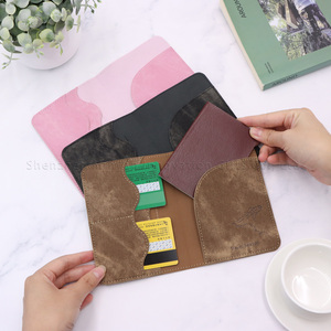 Bonito Porta Pasaportes <span class=keywords><strong>de</strong></span> Cuero PU con Ventana para Foto <span class=keywords><strong>de</strong></span> Corazón, Porta Tarjetas <span class=keywords><strong>de</strong></span> Crédito Delgado con Múltiples Bolsillos para Viajes en Avión, Regalo para Vacaciones - Product Image 4