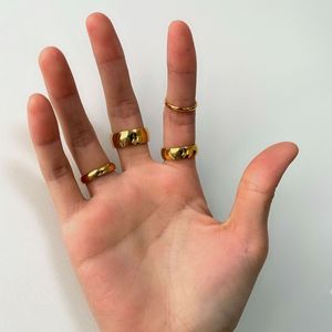 미니멀리스트 커플링 남녀공용 2mm 4mm 6mm 고광택 IP 골드 도금 스테인리스 스틸 제조업체 도매 - Product Image 1