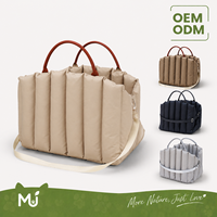 Sac de transport matelassé portable OEM ODM pour animaux de compagnie, sac de voyage souple pour chat et chien, lit chaud pour animaux de compagnie, siège auto avec bandoulière