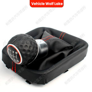 โฟล์คสวาเก้น กอล์ฟ 5 4 จีทีไอ 6 สปีดเกียร์ หัวเกียร์หุ้มหนัง ดีไซน์ตามหลักสรีรศาสตร์สำหรับเกียร์ธรรมดา - Product Image 3